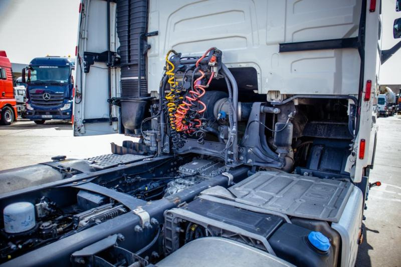 Vilcējs Volvo FH 420: foto 6 Vilcējs Volvo FH 420: foto 6