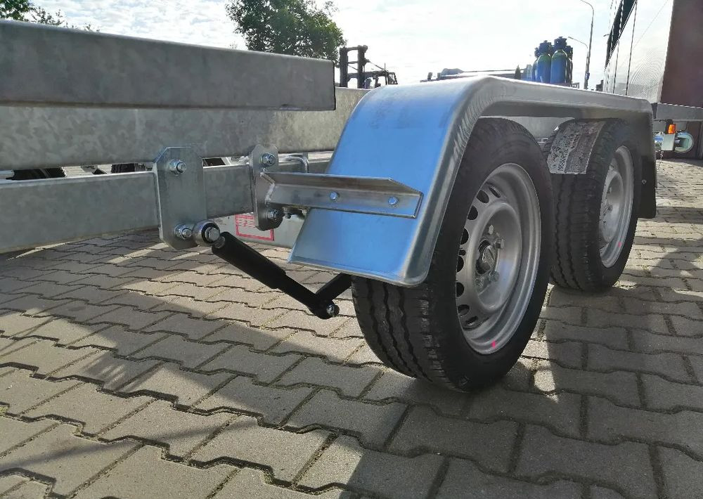 Besttrailers TINY HOUSE (Domki mobilne) 7,2x2,45 m DMC 3500 kg, 2 osie, 13", 4 podpory - Piekabe šasija: foto 5 Besttrailers TINY HOUSE (Domki mobilne) 7,2x2,45 m DMC 3500 kg, 2 osie, 13", 4 podpory - Piekabe šasija: foto 5