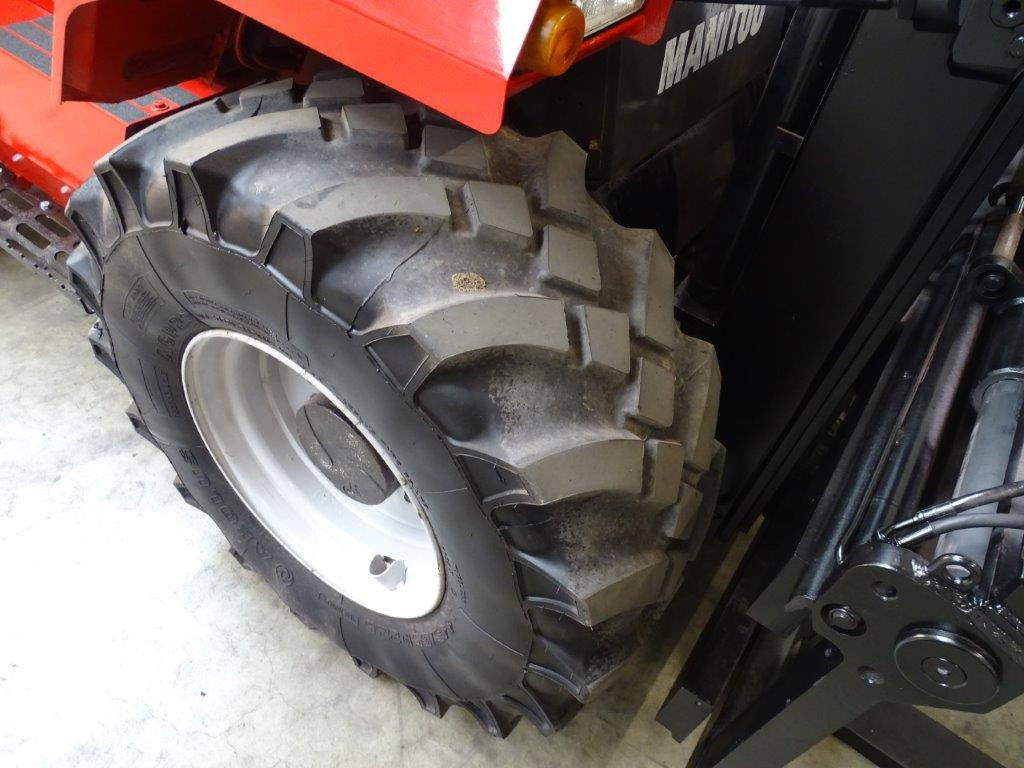 Manitou M50-4P - TRIPLEX - 4x4 - Bezceļu autokrāvējs: foto 2 Manitou M50-4P - TRIPLEX - 4x4 - Bezceļu autokrāvējs: foto 2