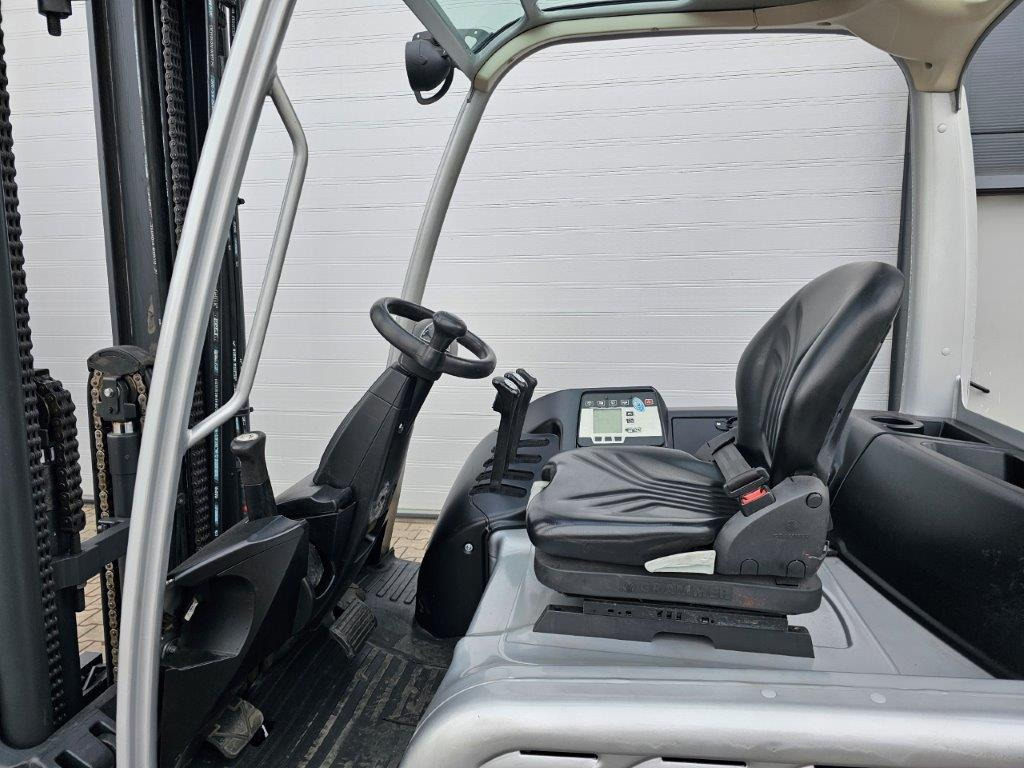 Still RX60-50 - TRIPLEX - Elektroiekrāvējs: foto 4 Still RX60-50 - TRIPLEX - Elektroiekrāvējs: foto 4