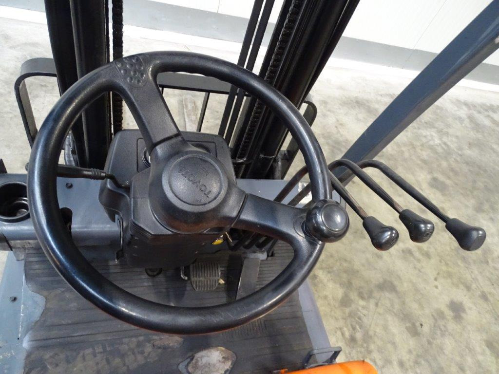 Toyota FBESF12 - Elektroiekrāvējs: foto 4 Toyota FBESF12 - Elektroiekrāvējs: foto 4