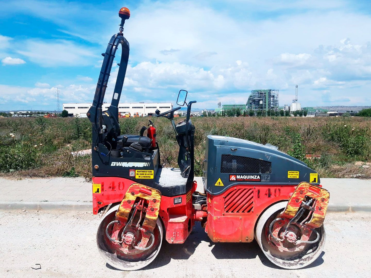 BOMAG BW120AD4 - Mini-veltnis: foto 1 BOMAG BW120AD4 - Mini-veltnis: foto 1