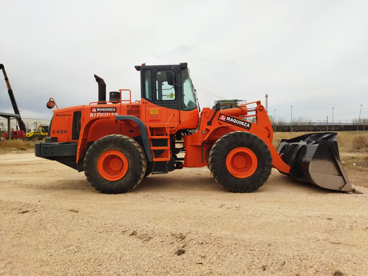 DOOSAN DL300 - Riteņu iekrāvējs: foto 3 DOOSAN DL300 - Riteņu iekrāvējs: foto 3
