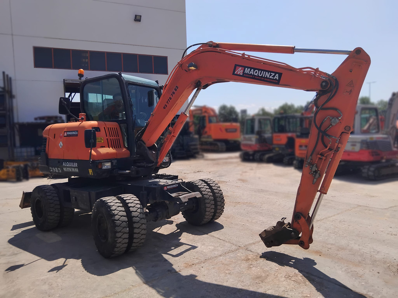 DOOSAN DX55W - Mini-ekskavators: foto 4 DOOSAN DX55W - Mini-ekskavators: foto 4