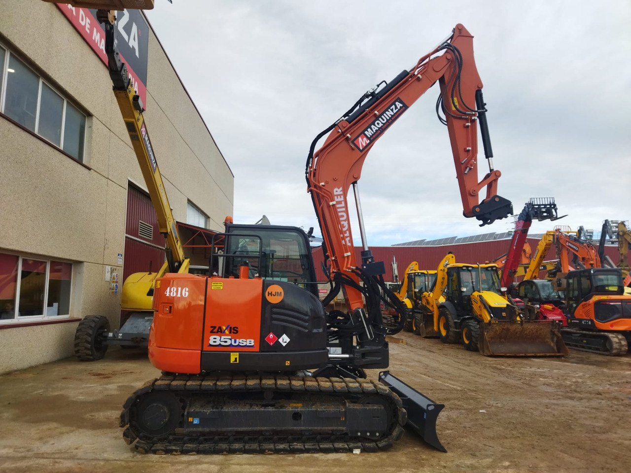 HITACHI ZX85USB-6 - Mini-ekskavators: foto 1 HITACHI ZX85USB-6 - Mini-ekskavators: foto 1