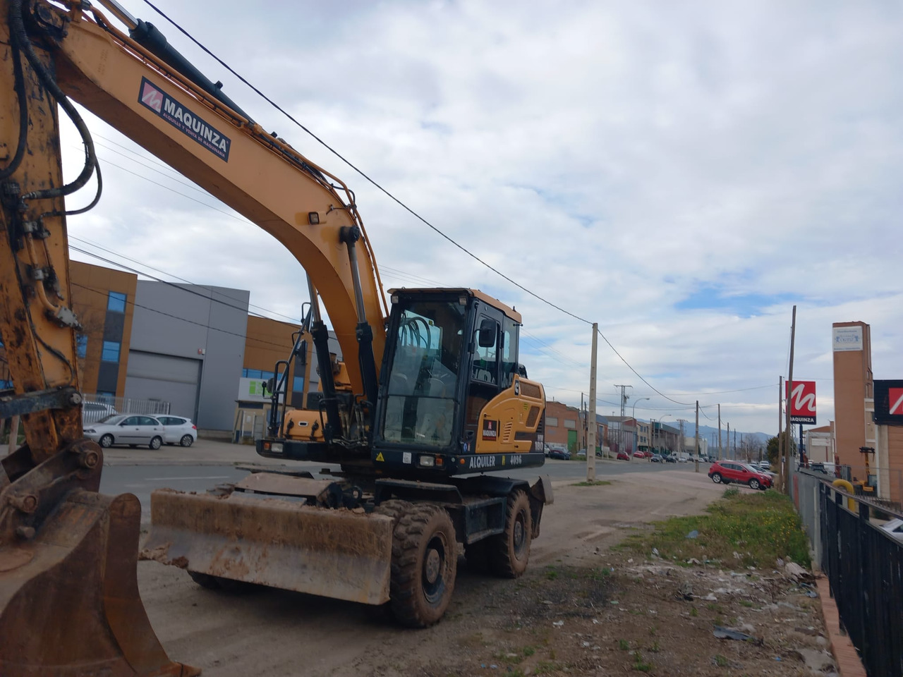 Riteņu ekskavators HYUNDAI HW180: foto 7