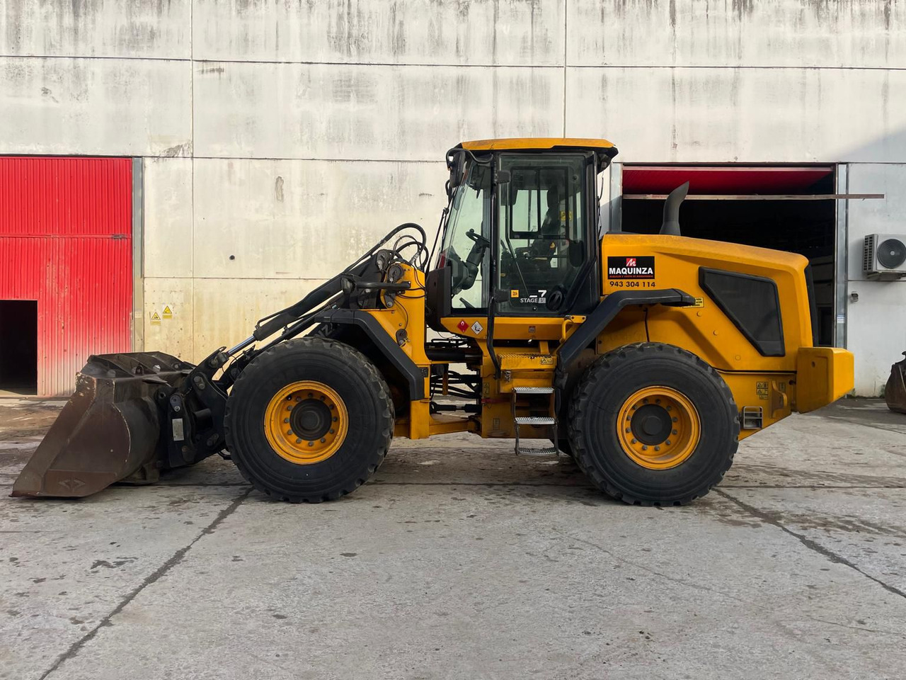 JCB 427 HT S5 - Riteņu iekrāvējs: foto 1 JCB 427 HT S5 - Riteņu iekrāvējs: foto 1