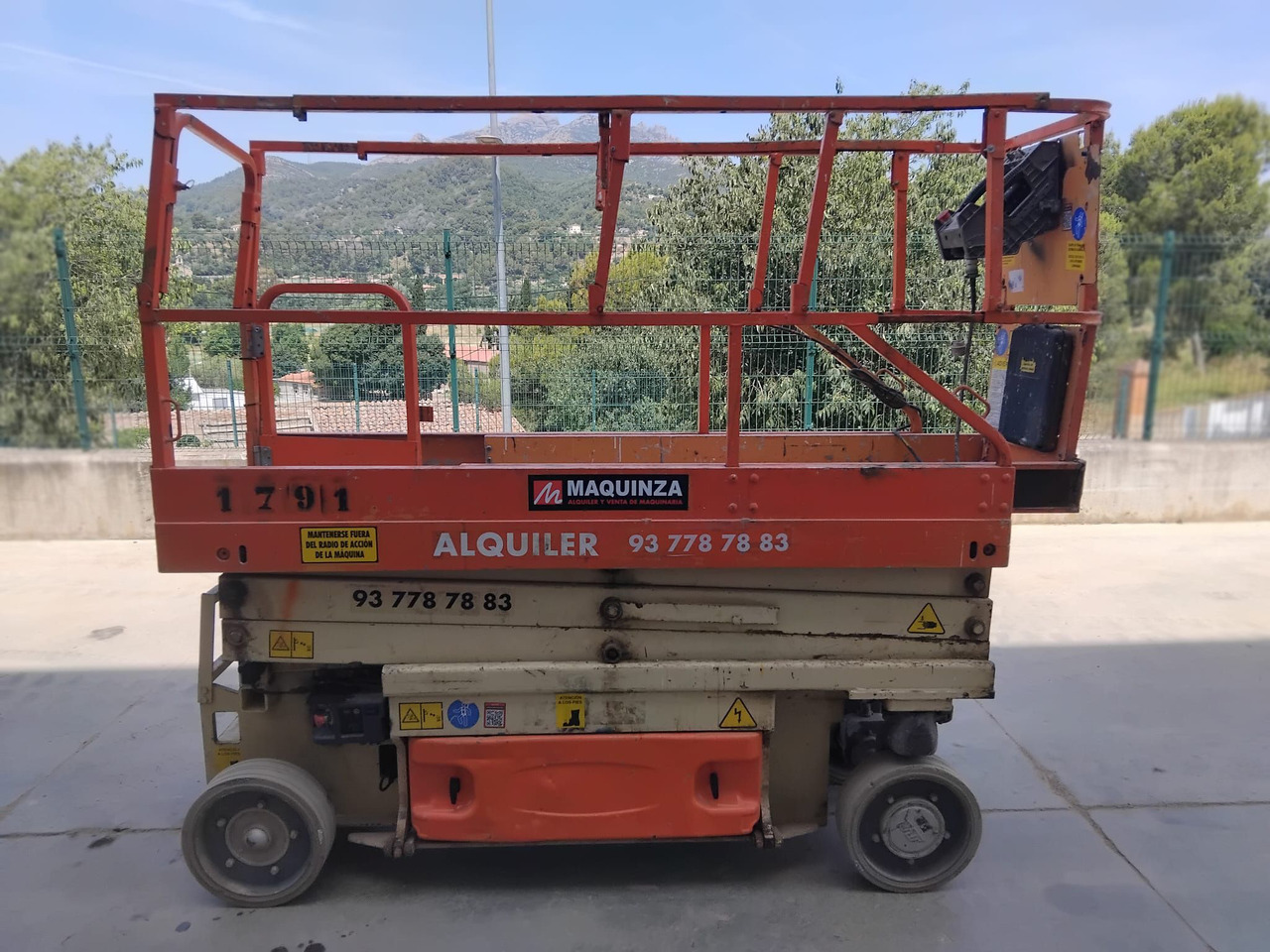 JLG 2030ES - Šķērveida pacēlājs: foto 2 JLG 2030ES - Šķērveida pacēlājs: foto 2