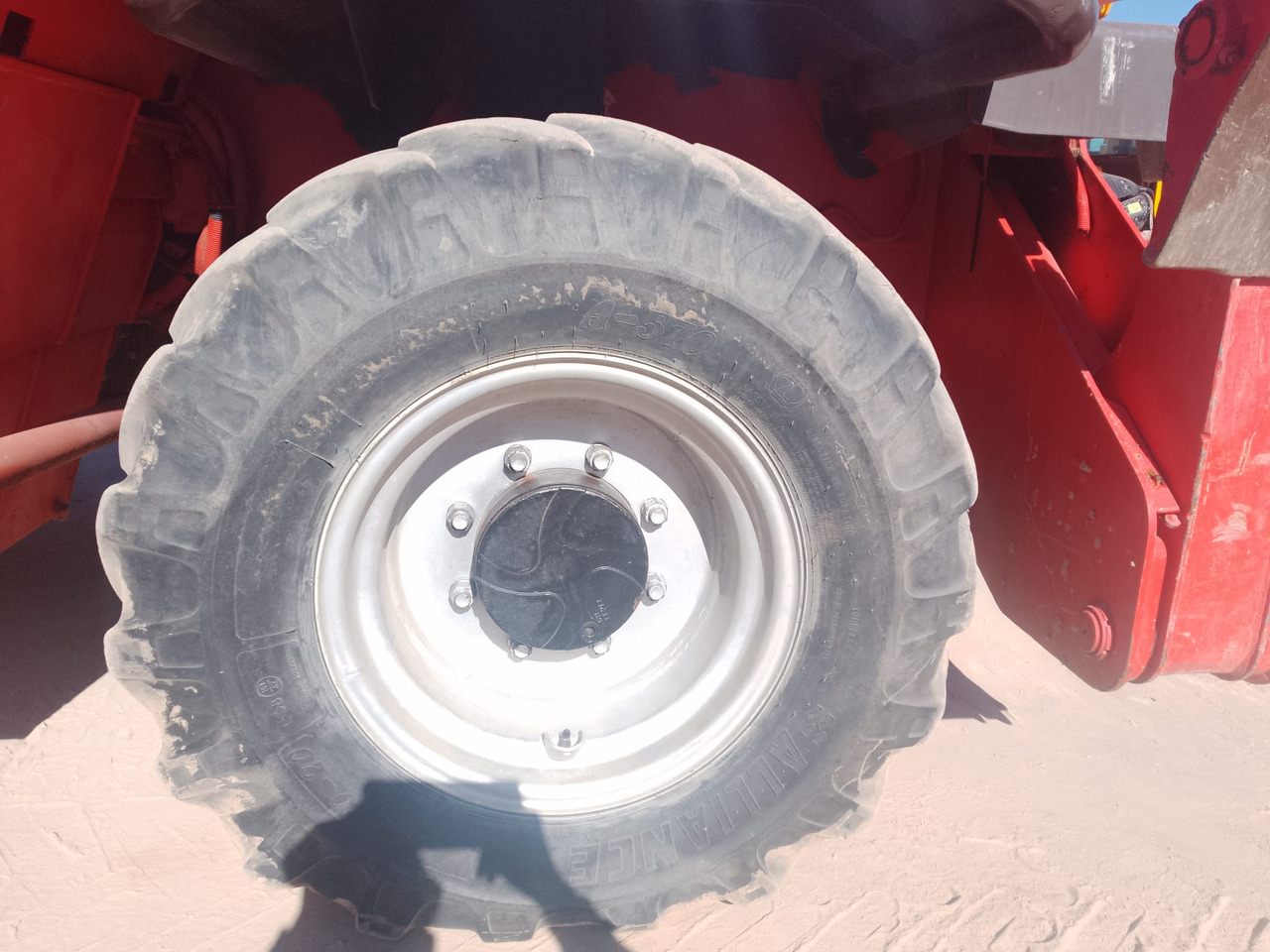 Teleskopiskais iekrāvējs MANITOU MRT1635: foto 10 Teleskopiskais iekrāvējs MANITOU MRT1635: foto 10