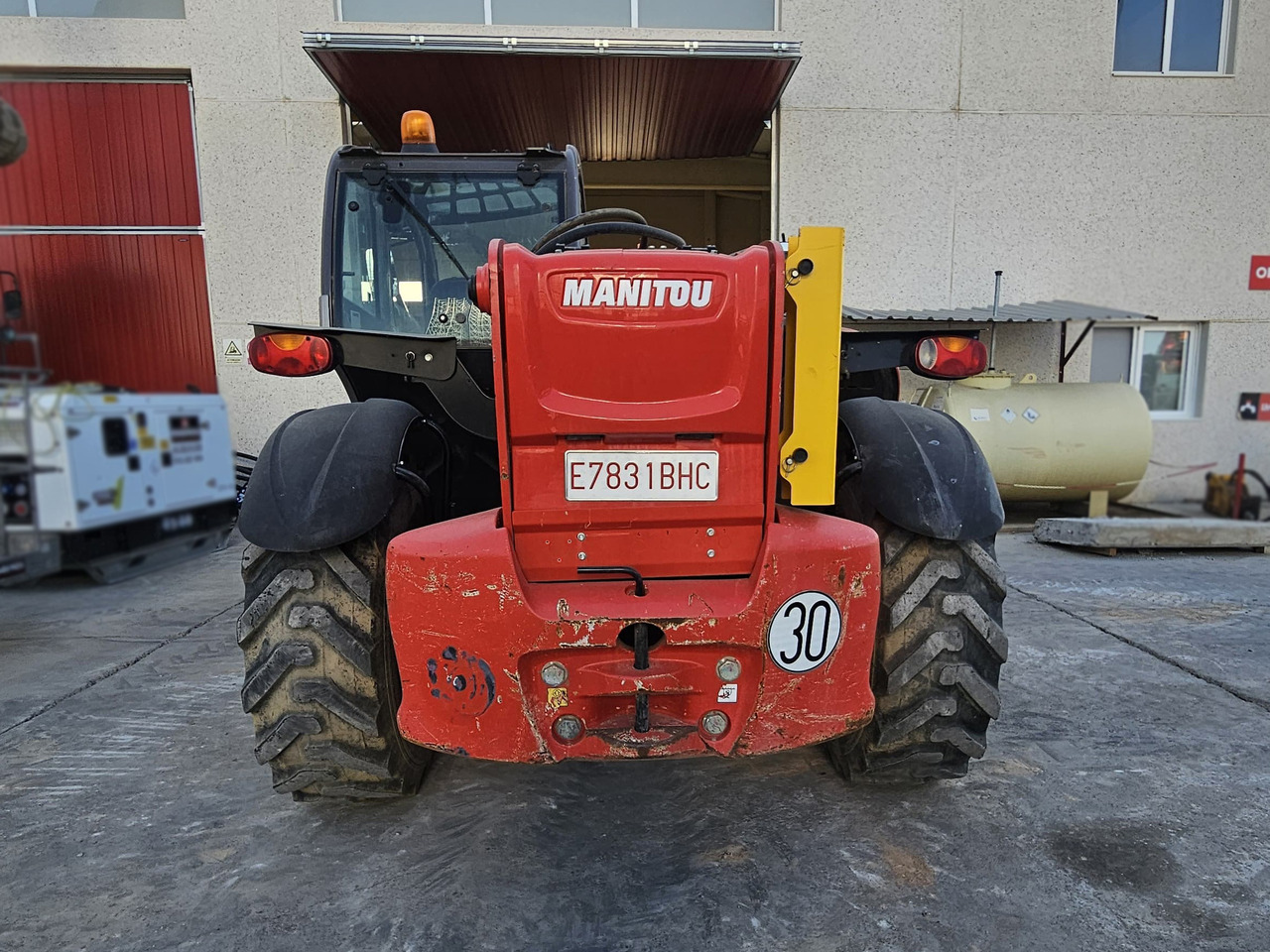 MANITOU MT1335 EASY 75D - Teleskopiskais iekrāvējs: foto 4 MANITOU MT1335 EASY 75D - Teleskopiskais iekrāvējs: foto 4