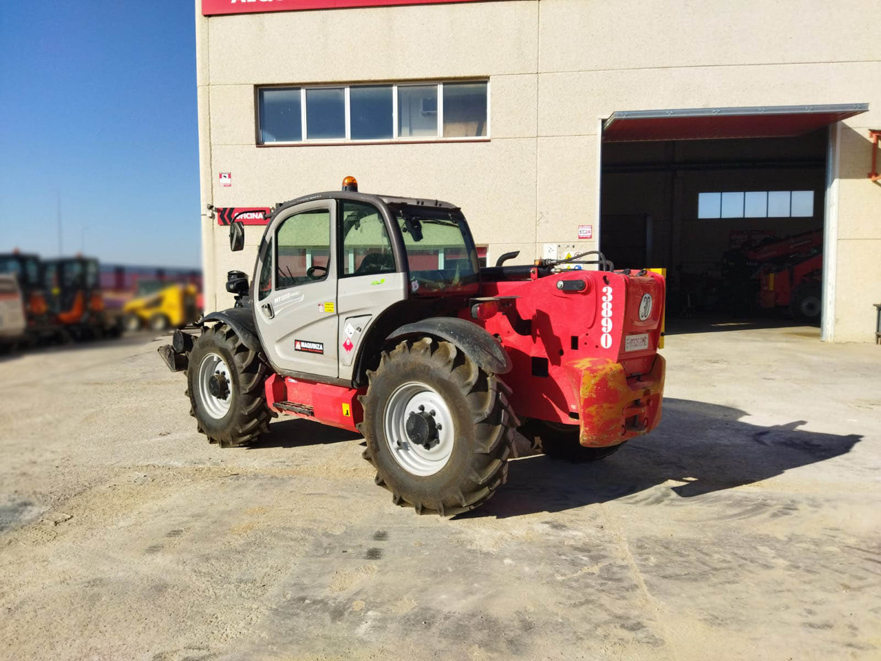 MANITOU MT1335 EASY 75D - Teleskopiskais iekrāvējs: foto 3 MANITOU MT1335 EASY 75D - Teleskopiskais iekrāvējs: foto 3
