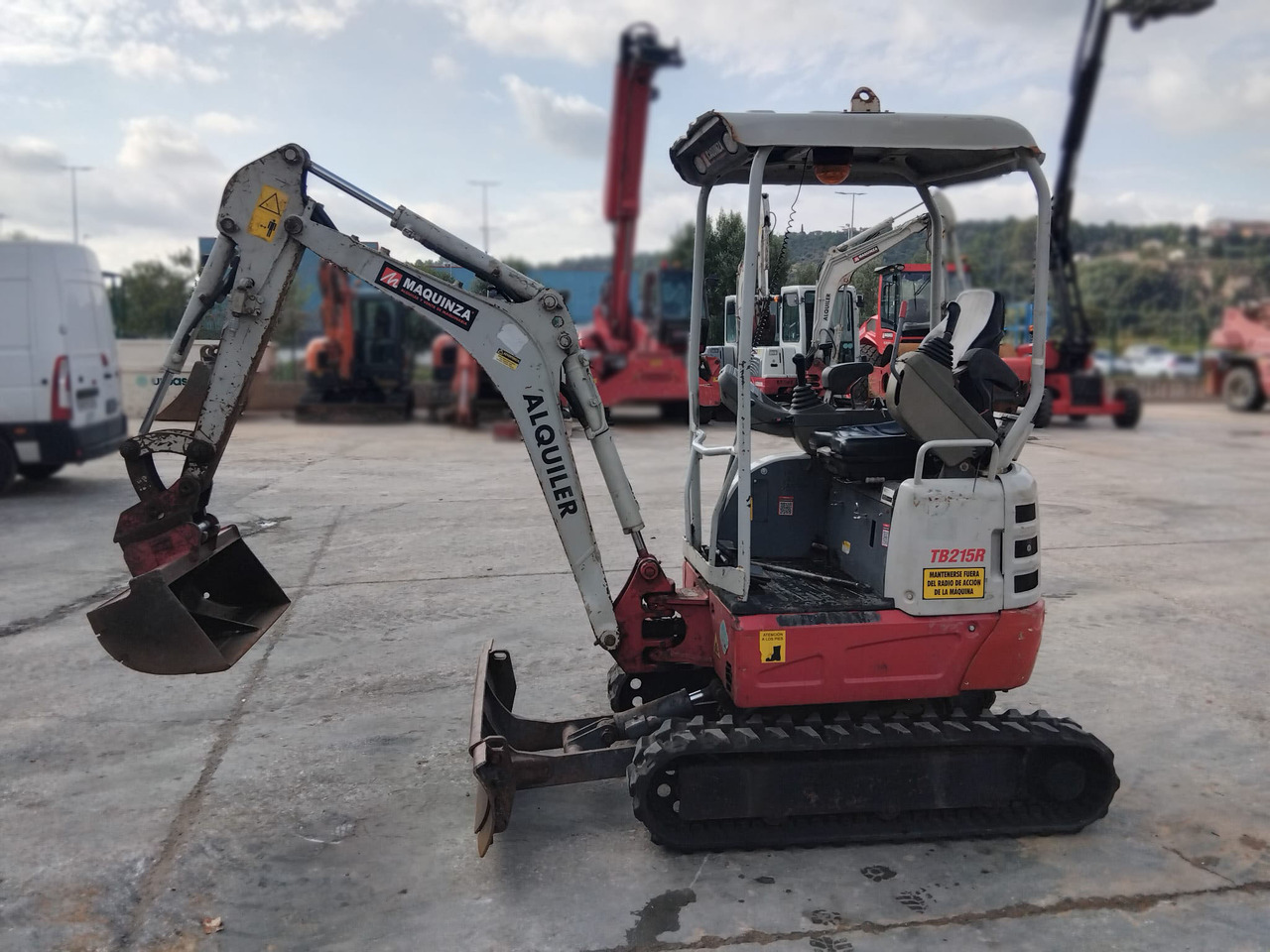 TAKEUCHI TB215R EASY - Mini-ekskavators: foto 1 TAKEUCHI TB215R EASY - Mini-ekskavators: foto 1