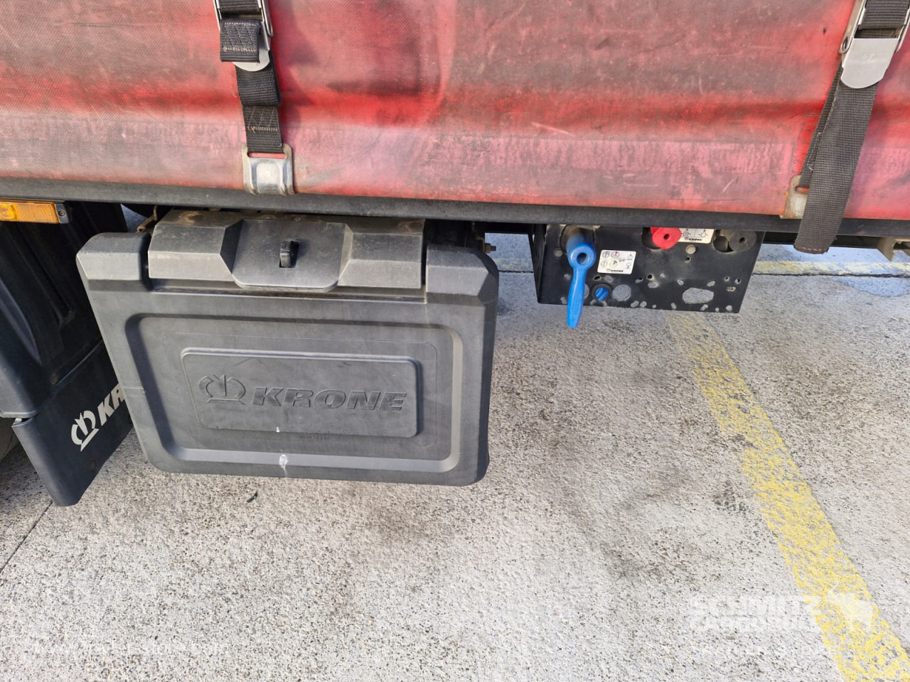 KRONE Curtainsider Mega - Tenta puspiekabe: foto 3 KRONE Curtainsider Mega - Tenta puspiekabe: foto 3