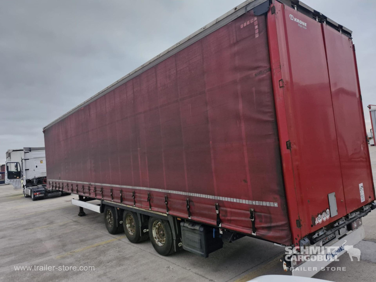 KRONE Curtainsider Mega - Tenta puspiekabe: foto 5 KRONE Curtainsider Mega - Tenta puspiekabe: foto 5