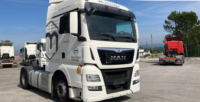 Vilcējs MAN TGX 18.480 4X2 BLS: foto 6