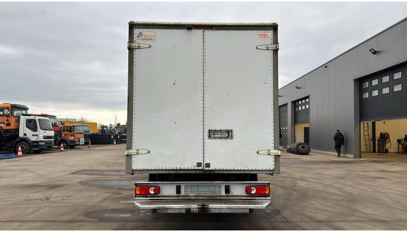 Citroën Jumper (3.0L / 180PS / EURO 5 / N1 / BELGIAN VAN) - Furgons ar slēgtā virsbūve: foto 5 Citroën Jumper (3.0L / 180PS / EURO 5 / N1 / BELGIAN VAN) - Furgons ar slēgtā virsbūve: foto 5