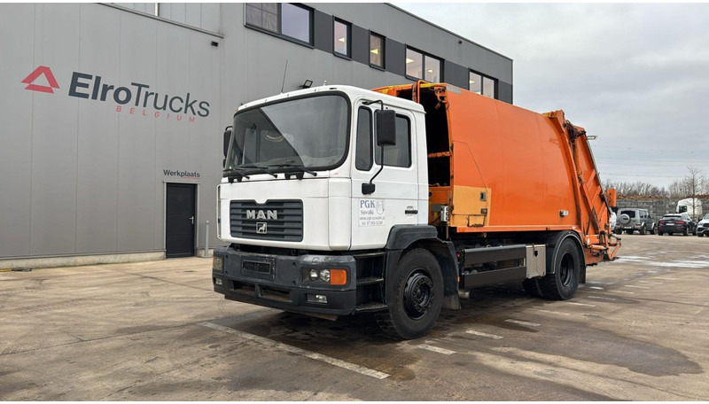 MAN 18.285 (GARBAGE TRUCK / TOP CONDITION / 6 CYLINDER / MANUAL GEARBOX) - Atkritumu vedējs: foto 1 MAN 18.285 (GARBAGE TRUCK / TOP CONDITION / 6 CYLINDER / MANUAL GEARBOX) - Atkritumu vedējs: foto 1