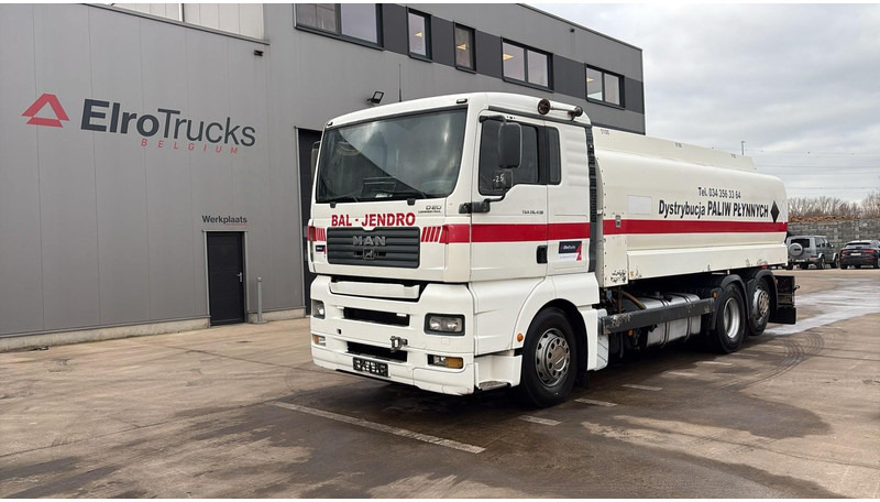 MAN TGA 26.430 (18300 L / 3 COMPATIMENTS / BOITE MANUELLE / MANUAL GEARBOX / 6X2) - Autocisterna: foto 1 MAN TGA 26.430 (18300 L / 3 COMPATIMENTS / BOITE MANUELLE / MANUAL GEARBOX / 6X2) - Autocisterna: foto 1