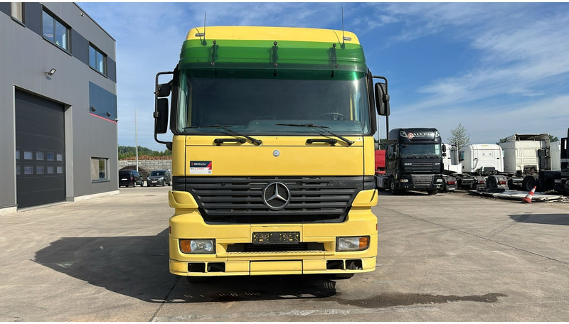 Mercedes-Benz ACTROS 2543 (EPS / 3 PEDALES / LAMES DEVANT / STEEL FRONT / PARFAIT ETAT !! / V6) - Bortu kravas automašīna/ Platforma: foto 3 Mercedes-Benz ACTROS 2543 (EPS / 3 PEDALES / LAMES DEVANT / STEEL FRONT / PARFAIT ETAT !! / V6) - Bortu kravas automašīna/ Platforma: foto 3