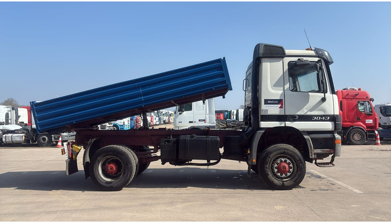 Kravas automašīna pašizgāzējs Mercedes-Benz Actros 1843 (4X4 / EPS / GRAND PONT / LAMES / V6 / 2 PONTS): foto 7