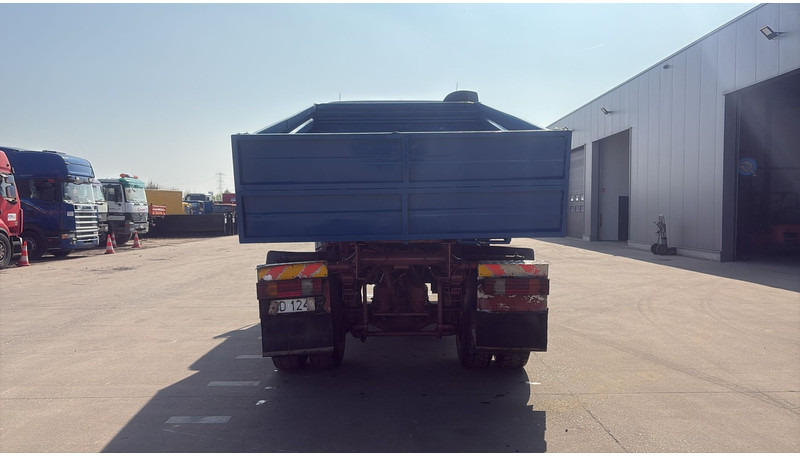 Mercedes-Benz Actros 1843 (4X4 / EPS / GRAND PONT / LAMES / V6 / 2 PONTS) - Kravas automašīna pašizgāzējs: foto 4 Mercedes-Benz Actros 1843 (4X4 / EPS / GRAND PONT / LAMES / V6 / 2 PONTS) - Kravas automašīna pašizgāzējs: foto 4