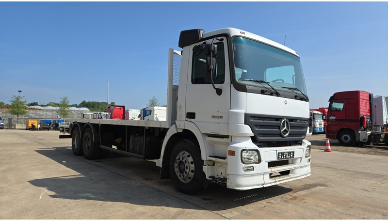 Mercedes-Benz Actros 2636 (6X4 / LAMES / GRAND PONT / MP2 / STEEL SUSP. / BOITE MANUELLE / MANUAL GEARBOX / 9M CHASSIS !!!) - Bortu kravas automašīna/ Platforma: foto 3 Mercedes-Benz Actros 2636 (6X4 / LAMES / GRAND PONT / MP2 / STEEL SUSP. / BOITE MANUELLE / MANUAL GEARBOX / 9M CHASSIS !!!) - Bortu kravas automašīna/ Platforma: foto 3