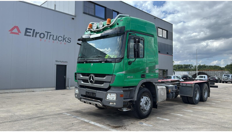 Mercedes-Benz Actros 2646 (LAMES / V6 / GRAND PONT / STEEL SUSP / MP3 / BOITE MANUELLE) - Šasija kravas automašīna: foto 1 Mercedes-Benz Actros 2646 (LAMES / V6 / GRAND PONT / STEEL SUSP / MP3 / BOITE MANUELLE) - Šasija kravas automašīna: foto 1