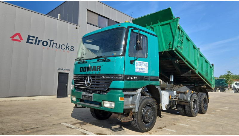 Mercedes-Benz Actros 3331 (BOITE MANUELLE / 6X6 / LAMES / GRAND PONT / V6) - Kravas automašīna pašizgāzējs: foto 1 Mercedes-Benz Actros 3331 (BOITE MANUELLE / 6X6 / LAMES / GRAND PONT / V6) - Kravas automašīna pašizgāzējs: foto 1