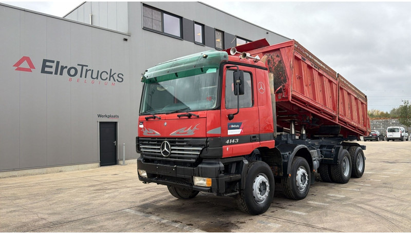Mercedes-Benz Actros 4143 (GRAND PONT / BOITE MANUELLE / LAMES / 8X4 / STEEL SUSP.) - Kravas automašīna pašizgāzējs: foto 1 Mercedes-Benz Actros 4143 (GRAND PONT / BOITE MANUELLE / LAMES / 8X4 / STEEL SUSP.) - Kravas automašīna pašizgāzējs: foto 1