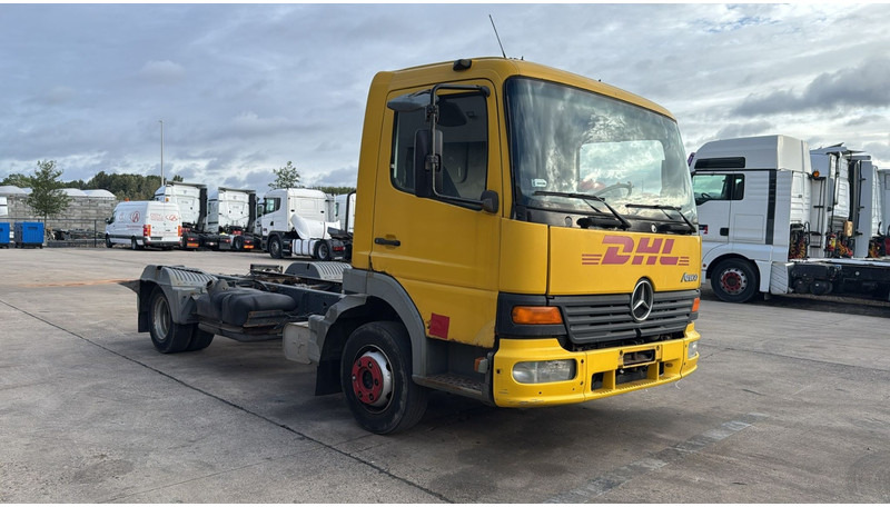 Mercedes-Benz Atego 815 (BOITE MANUELLE / MANUAL GEARBOX) - Šasija kravas automašīna: foto 2 Mercedes-Benz Atego 815 (BOITE MANUELLE / MANUAL GEARBOX) - Šasija kravas automašīna: foto 2