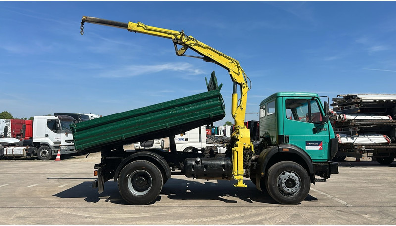 Mercedes-Benz SK 1722 (4X4 / LAMES / GRAND PONT / GRUE / TRES PROPRE / BIG HUB / STEEL SUSP. / V6) - Kravas automašīna pašizgāzējs, Kravas auto ar manipulatoru: foto 4 Mercedes-Benz SK 1722 (4X4 / LAMES / GRAND PONT / GRUE / TRES PROPRE / BIG HUB / STEEL SUSP. / V6) - Kravas automašīna pašizgāzējs, Kravas auto ar manipulatoru: foto 4