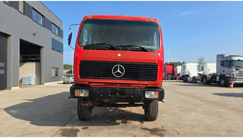 Mercedes-Benz SK 2226 (V8 / BOITE MANUELLE / POMPE MANUELLE / GRAND PONT / LAMES) - Kravas automašīna pašizgāzējs: foto 2 Mercedes-Benz SK 2226 (V8 / BOITE MANUELLE / POMPE MANUELLE / GRAND PONT / LAMES) - Kravas automašīna pašizgāzējs: foto 2