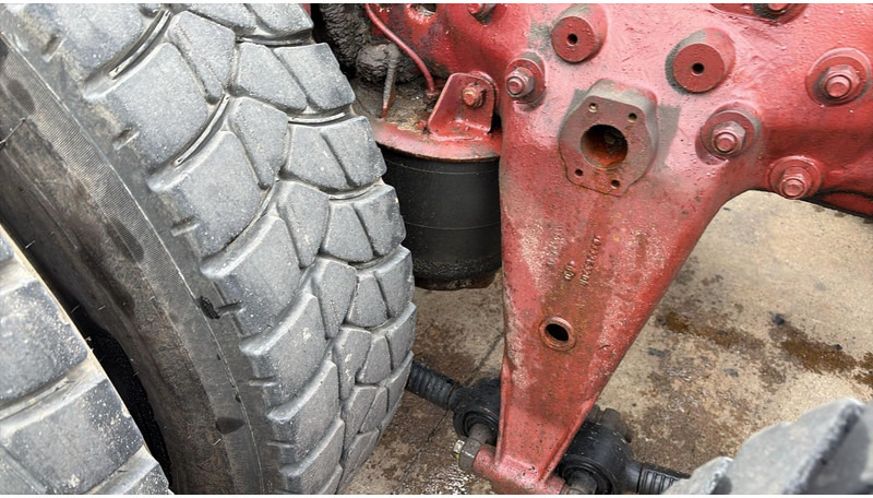 Šasija kravas automašīna Mercedes-Benz SK 2233 (GRAND PONT / V8 AVEC 2X TURBO / BIG AXLE): foto 15