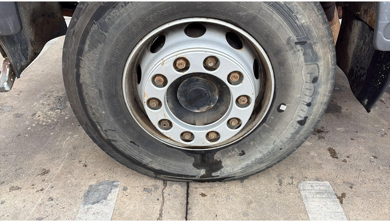 Šasija kravas automašīna Mercedes-Benz SK 2233 (GRAND PONT / V8 AVEC 2X TURBO / BIG AXLE): foto 13