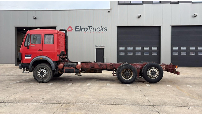 Šasija kravas automašīna Mercedes-Benz SK 2233 (GRAND PONT / V8 AVEC 2X TURBO / BIG AXLE): foto 7