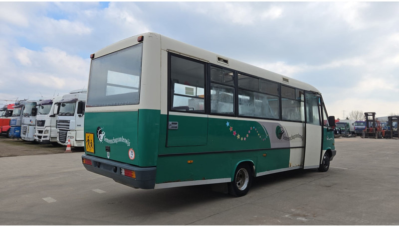 Mercedes-Benz Vario 614 (BELGIAN BUS / 34 SEATS / MANUAL PUMP / LAMES / STEEL SUSP.) - Pilsētas autobuss: foto 5 Mercedes-Benz Vario 614 (BELGIAN BUS / 34 SEATS / MANUAL PUMP / LAMES / STEEL SUSP.) - Pilsētas autobuss: foto 5