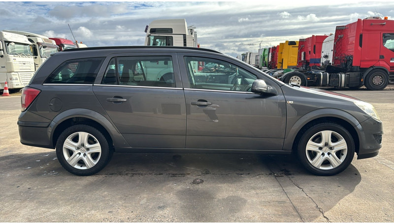 Opel Astra (BELGIAN CAR / VOITURE BELGE) - Vieglā automašīna: foto 4 Opel Astra (BELGIAN CAR / VOITURE BELGE) - Vieglā automašīna: foto 4