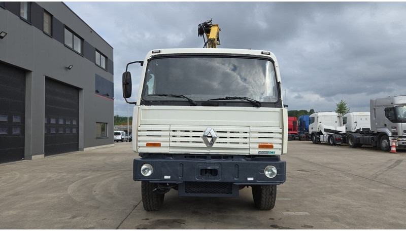 Renault G 300 Manager (POMPE MANUELLE / GRUE COPMA 90.2 / LAMES / 6X4 / GRAND PONT) - Kravas automašīna pašizgāzējs, Kravas auto ar manipulatoru: foto 2 Renault G 300 Manager (POMPE MANUELLE / GRUE COPMA 90.2 / LAMES / 6X4 / GRAND PONT) - Kravas automašīna pašizgāzējs, Kravas auto ar manipulatoru: foto 2