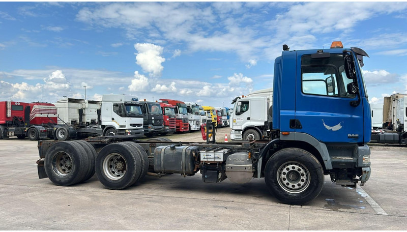 DAF CF 85.410 (BELGIAN TRUCK / HOOK / 10 TYRES) - Vilcējs: foto 4 DAF CF 85.410 (BELGIAN TRUCK / HOOK / 10 TYRES) - Vilcējs: foto 4