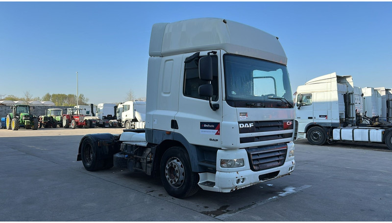 DAF CF 85.410 (BOITE MANUELLE / MANUAL GEARBOX / GOOD CONDITION) - Vilcējs: foto 4 DAF CF 85.410 (BOITE MANUELLE / MANUAL GEARBOX / GOOD CONDITION) - Vilcējs: foto 4
