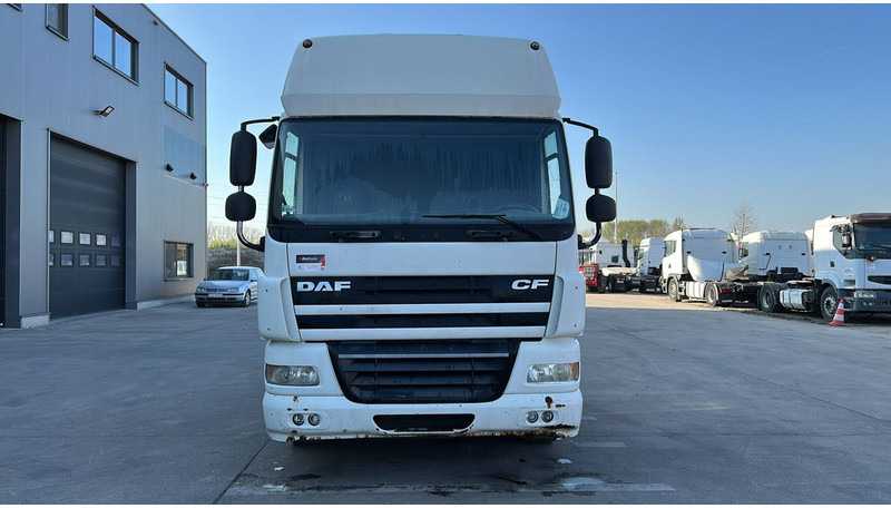 DAF CF 85.410 (BOITE MANUELLE / MANUAL GEARBOX / GOOD CONDITION) - Vilcējs: foto 2 DAF CF 85.410 (BOITE MANUELLE / MANUAL GEARBOX / GOOD CONDITION) - Vilcējs: foto 2