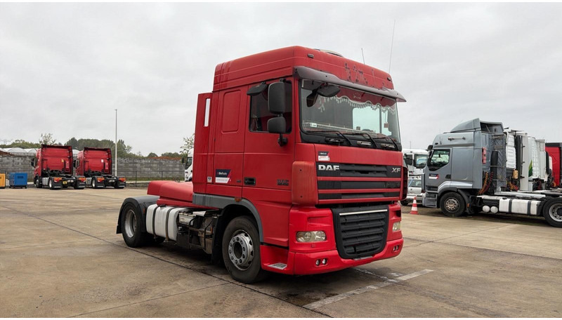 DAF XF 105.460 (BOITE MANUELLE / MANUAL GEARBOX) - Vilcējs: foto 2 DAF XF 105.460 (BOITE MANUELLE / MANUAL GEARBOX) - Vilcējs: foto 2