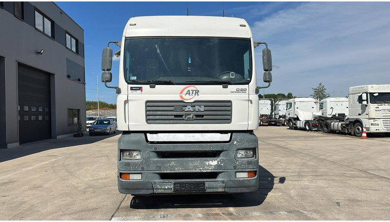 MAN TGA 18.430 (BOITE MANUELLE / MANUAL GEARBOX) - Vilcējs: foto 2 MAN TGA 18.430 (BOITE MANUELLE / MANUAL GEARBOX) - Vilcējs: foto 2