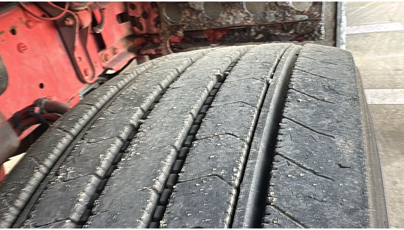 Vilcējs MAN TGA 18.480 (POMPE MANUELLE / MANUAL PUMP / MANUAL GEARBOX / BOITE MANUELLE): foto 9