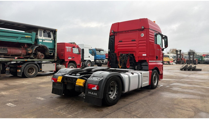 MAN TGX 18.480 (321.000 KM !!! / RETARDER / BELGIAN TRUCK / EURO 6 / PERFECT CONDITION / 3700H) - Vilcējs: foto 4 MAN TGX 18.480 (321.000 KM !!! / RETARDER / BELGIAN TRUCK / EURO 6 / PERFECT CONDITION / 3700H) - Vilcējs: foto 4