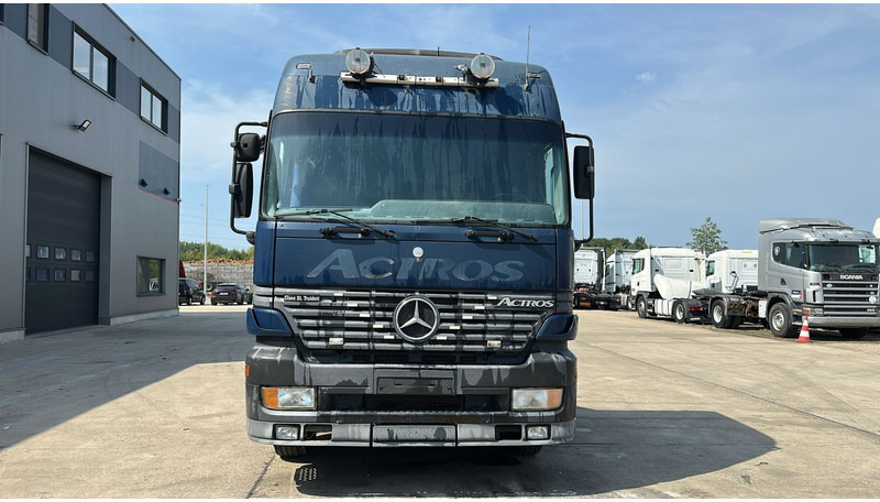 Mercedes-Benz Actros 1835 (EPS / V6 / 3 PEDALES / MP1 / PTO) - Vilcējs: foto 2 Mercedes-Benz Actros 1835 (EPS / V6 / 3 PEDALES / MP1 / PTO) - Vilcējs: foto 2