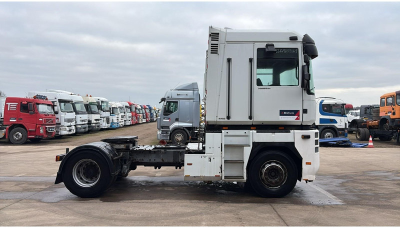 Renault AE 440 Magnum E-tech (BOITE MANUELLE / MANUAL GEARBOX) - Vilcējs: foto 3 Renault AE 440 Magnum E-tech (BOITE MANUELLE / MANUAL GEARBOX) - Vilcējs: foto 3