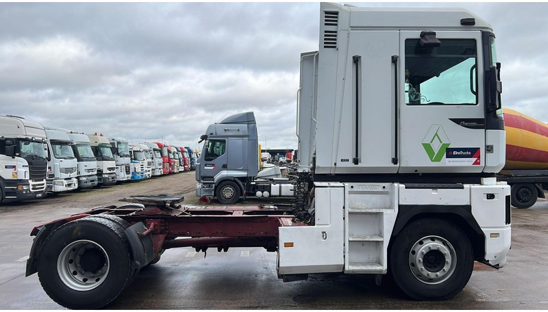 Renault Magnum 430 (BOITE MANUELLE / MANUAL GEARBOX / POMPE MANUELLE / MANUAL PUMP) - Vilcējs: foto 4 Renault Magnum 430 (BOITE MANUELLE / MANUAL GEARBOX / POMPE MANUELLE / MANUAL PUMP) - Vilcējs: foto 4