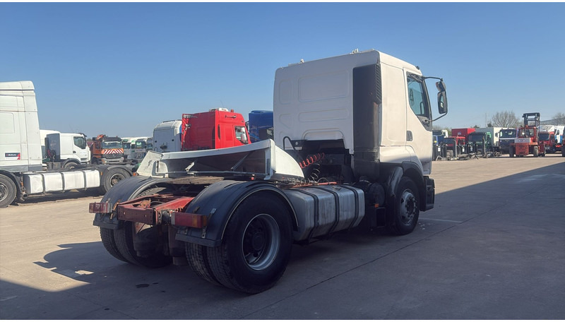Renault Premium 385 (POMPE MANUELLE / MANUAL PUMP / BOITE MANUELLE / GRAND PONT) - Vilcējs: foto 3 Renault Premium 385 (POMPE MANUELLE / MANUAL PUMP / BOITE MANUELLE / GRAND PONT) - Vilcējs: foto 3