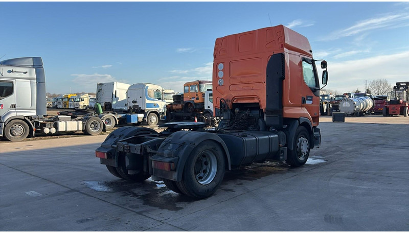 Renault Premium 420 (BOITE MANUELLE / MANUAL GEARBOX) - Vilcējs: foto 4 Renault Premium 420 (BOITE MANUELLE / MANUAL GEARBOX) - Vilcējs: foto 4